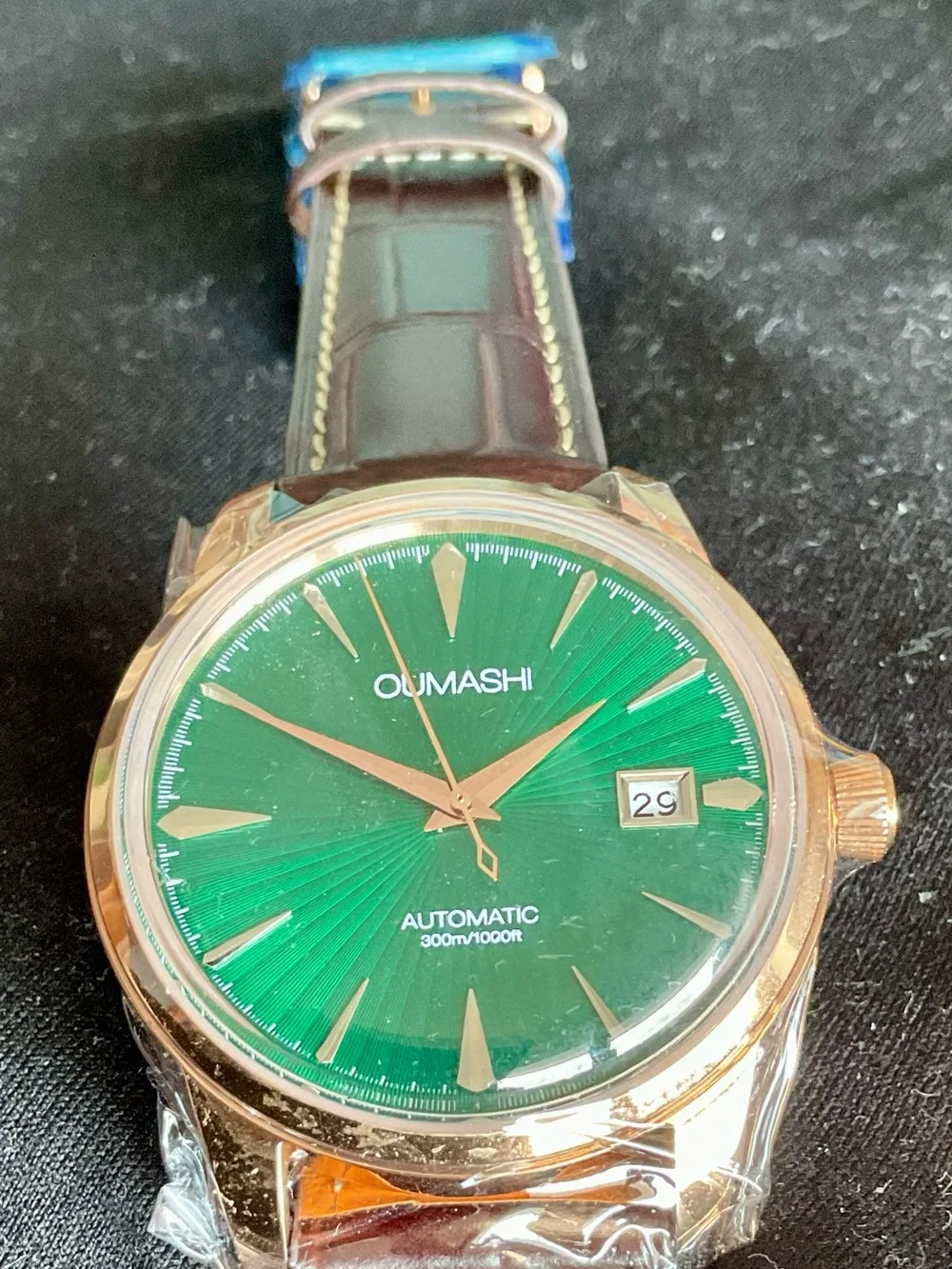 Brand New Automatic Oumashi Green And Gold Radiant Cocktail Watch